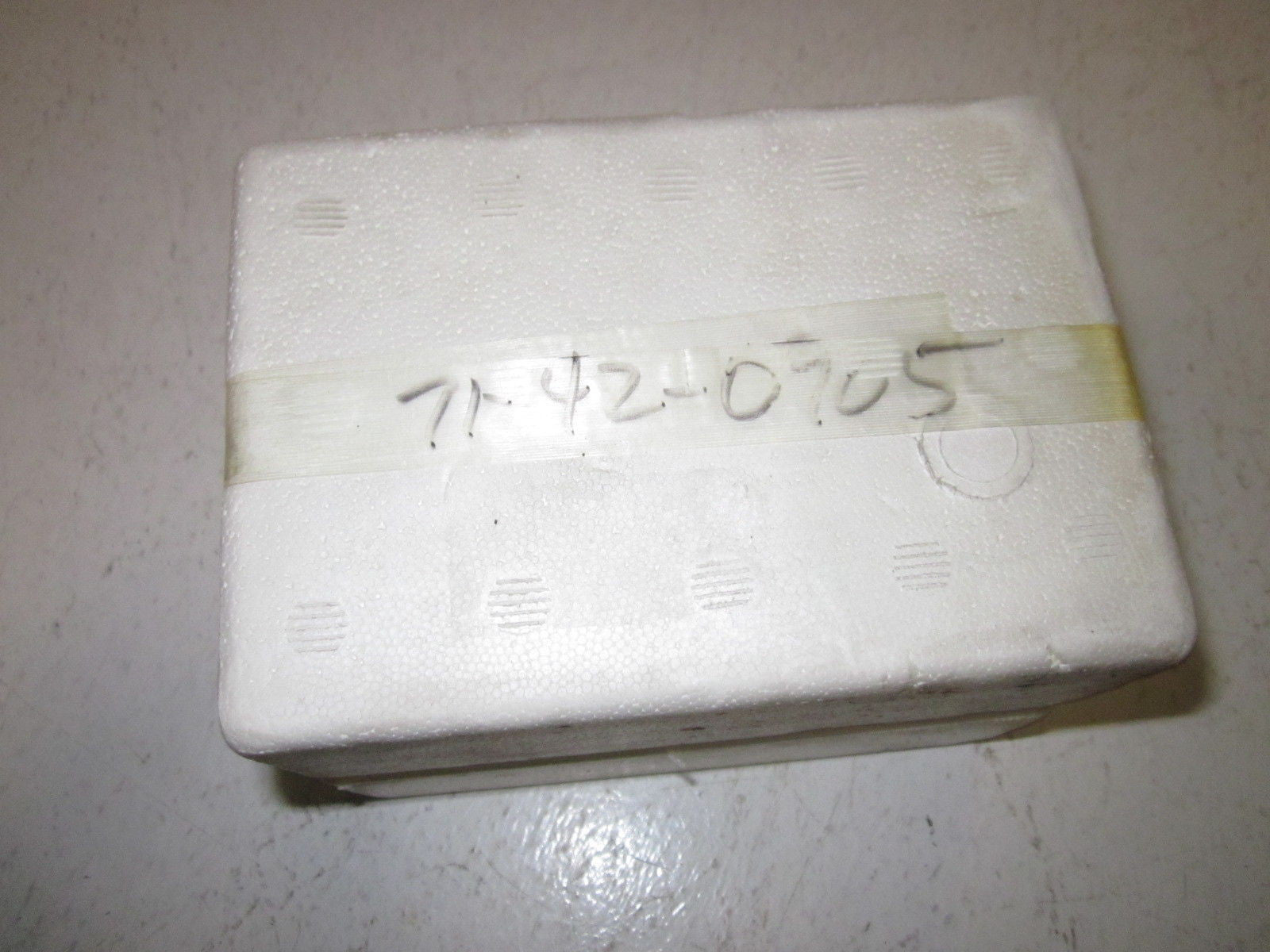 71-42-0905 TACHOMETER *NEW IN BOX*