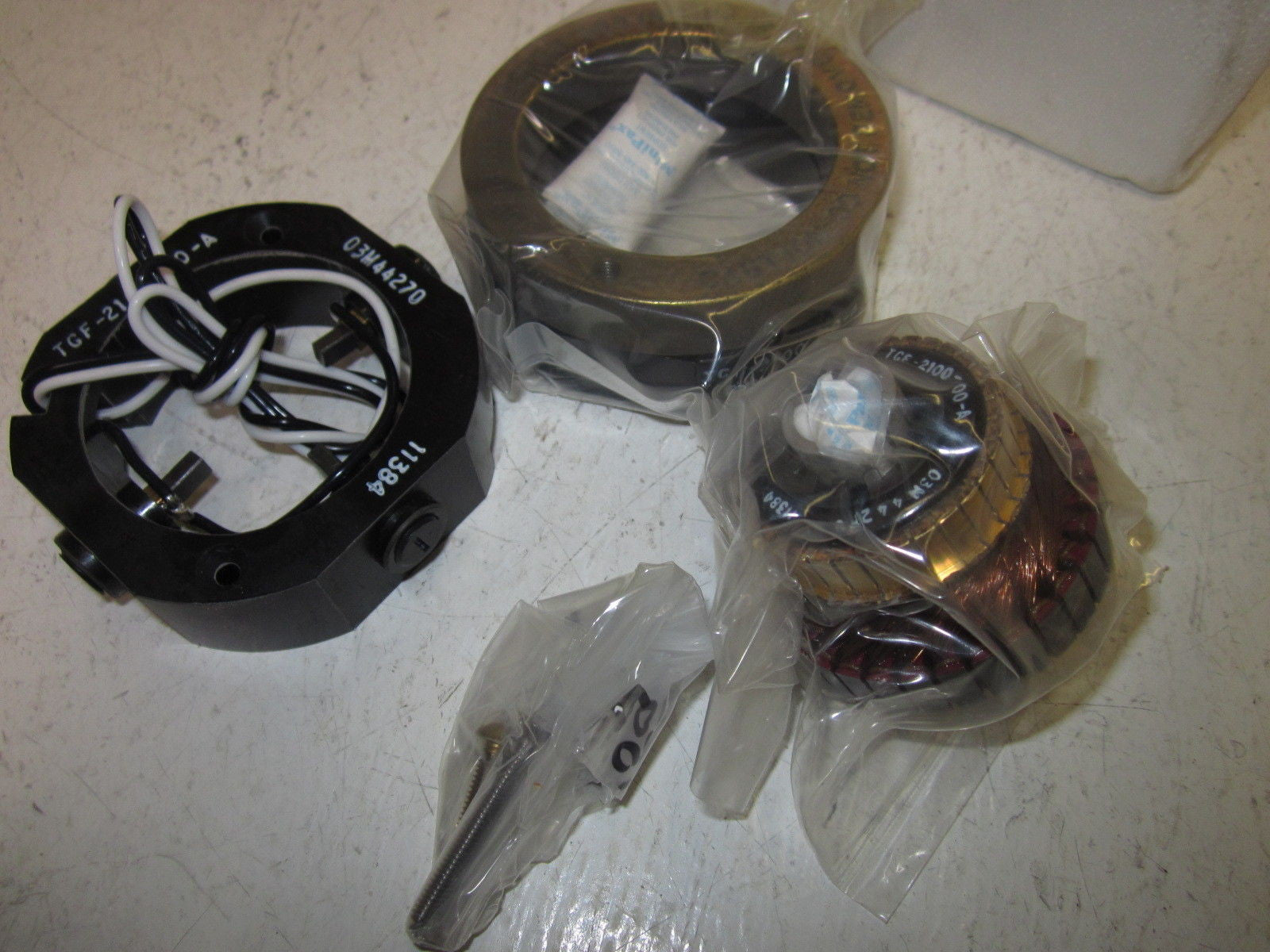 71-42-0908 F-2100-00A TACHOMETER *NEW IN BOX*