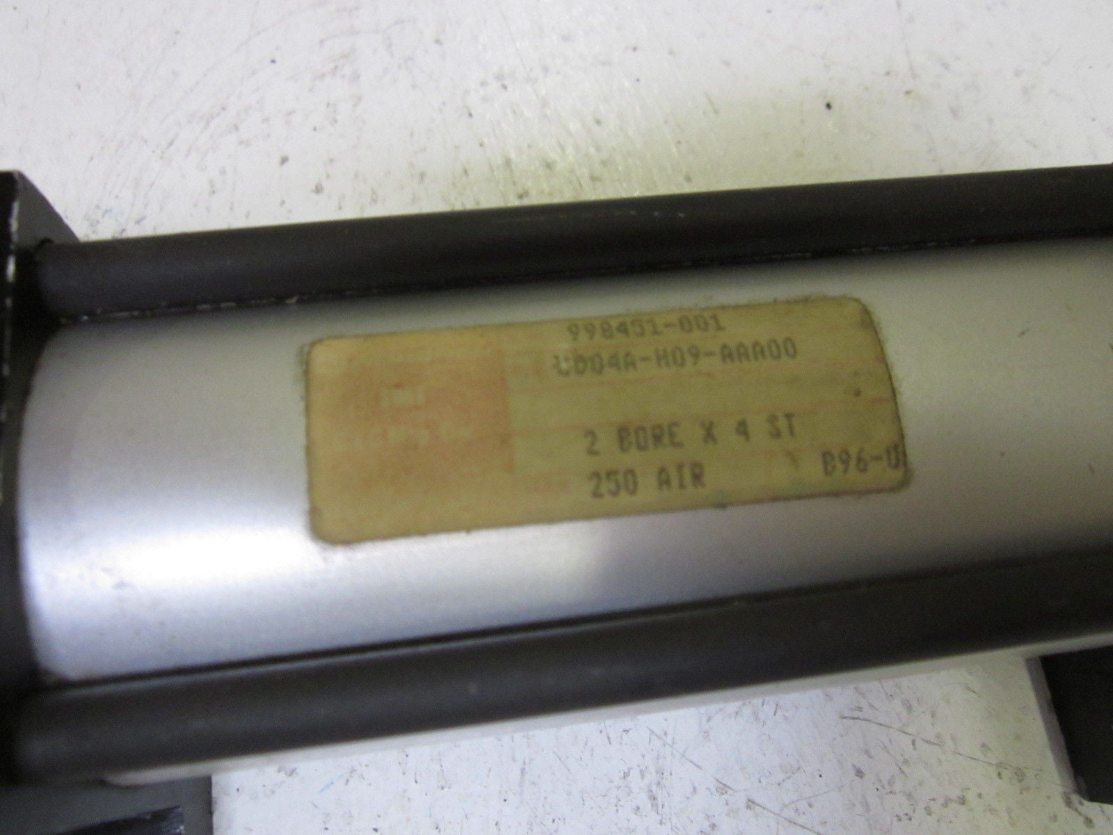 998451-001 *USED*