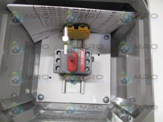 ABB NF16P-3PB6A ENCLOSED DISCONNECT SWITCH *NEW NO BOX*