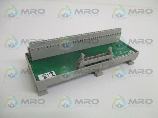 ALLEN BRADLEY 1492-IFM40F-2 SER. A INTERFACE MODULE *USED*