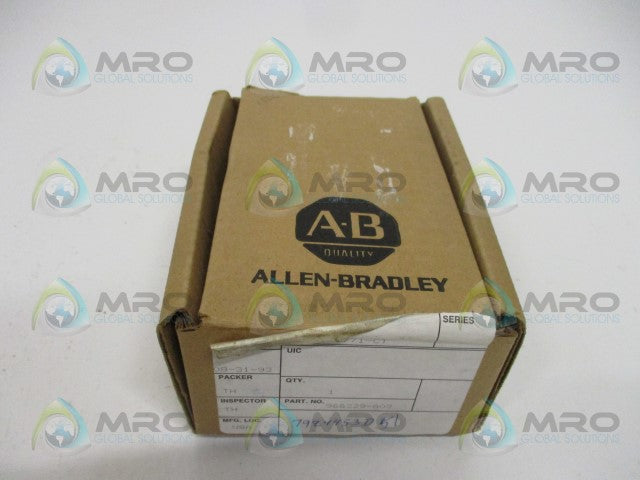 ALLEN BRADLEY 1771-CT POWER SUPPLY CABLE *NEW IN BOX*