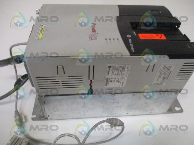ALLEN BRADLEY POWERFLEX 700S 20DD011A3EYNACNNN SER. A F/W 2.007 AC DRIVE *USED*