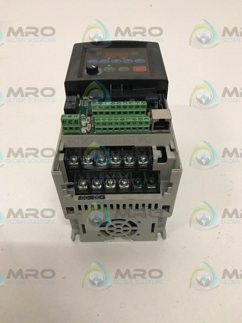 ALLEN BRADLEY POWERFLEX 40 22B-B5P0N104 SER. A F/W 3.03 (AS PICTURED) *USED*