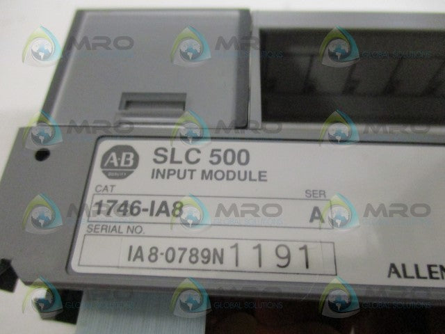 ALLEN BRADLEY SLC 500 1746-IA8 SER. A INPUT MODULE *NEW IN BOX*