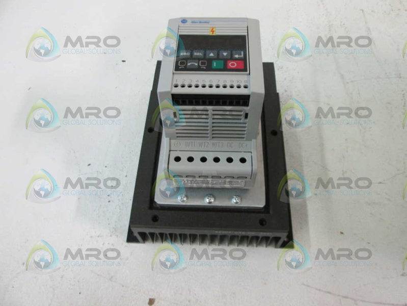 Allen Bradley 160AA02NPS1P1 NSFP * GENUINE * AB 160 AA02NPS1P1