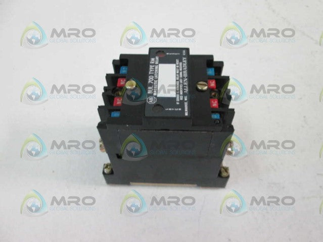 Allen Bradley 700RM220A1 NSFP * GENUINE * AB 700 RM220A1