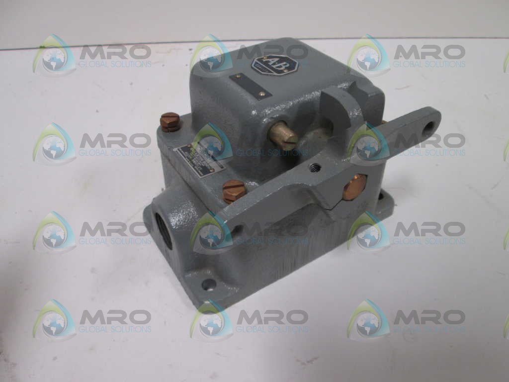 Allen Bradley 800H1HW4C17610 NSFP **GENUINE** AB 800H 1HW4C 17610