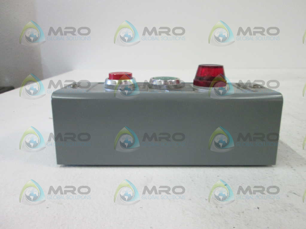 Allen Bradley 800H2HAY NSFP * GENUINE * AB 800 H2HAY