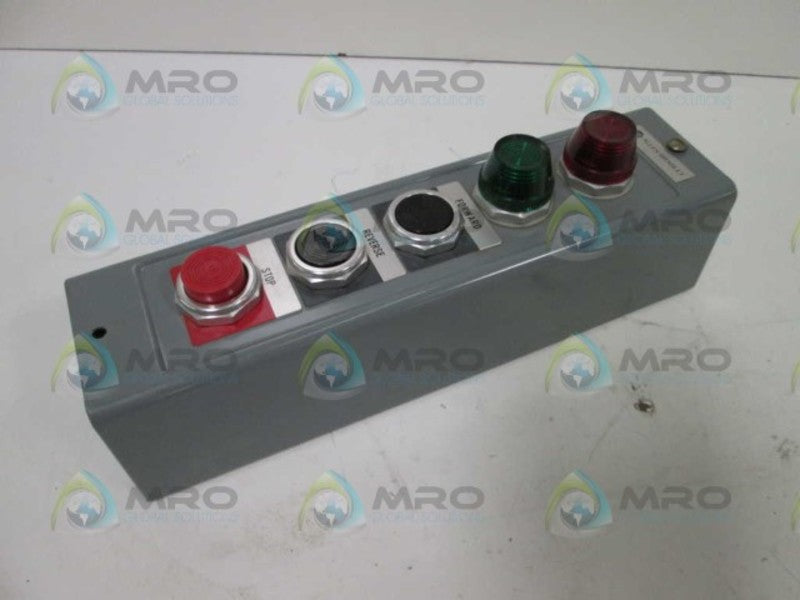 Allen Bradley 800H3HA2P NSFP * GENUINE * AB 800H 3HA2P