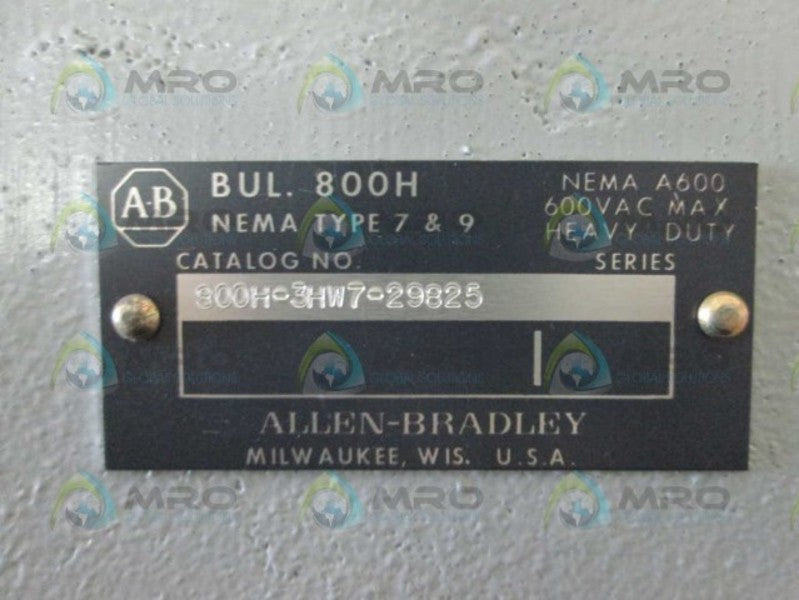 Allen Bradley 800H3HW729825 NSFP * GENUINE * AB 800H 3HW729825