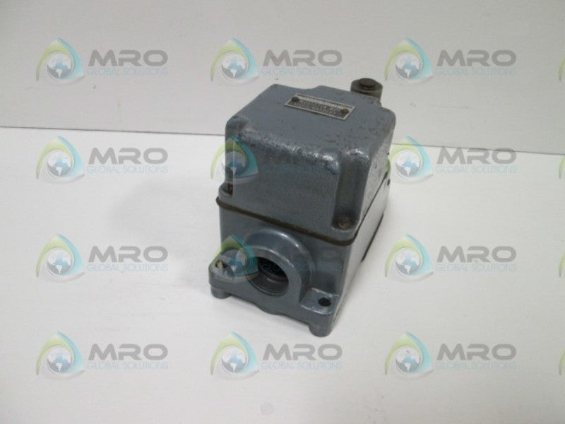 Allen Bradley 801ASH210 NSNP * GENUINE * AB 801 ASH210