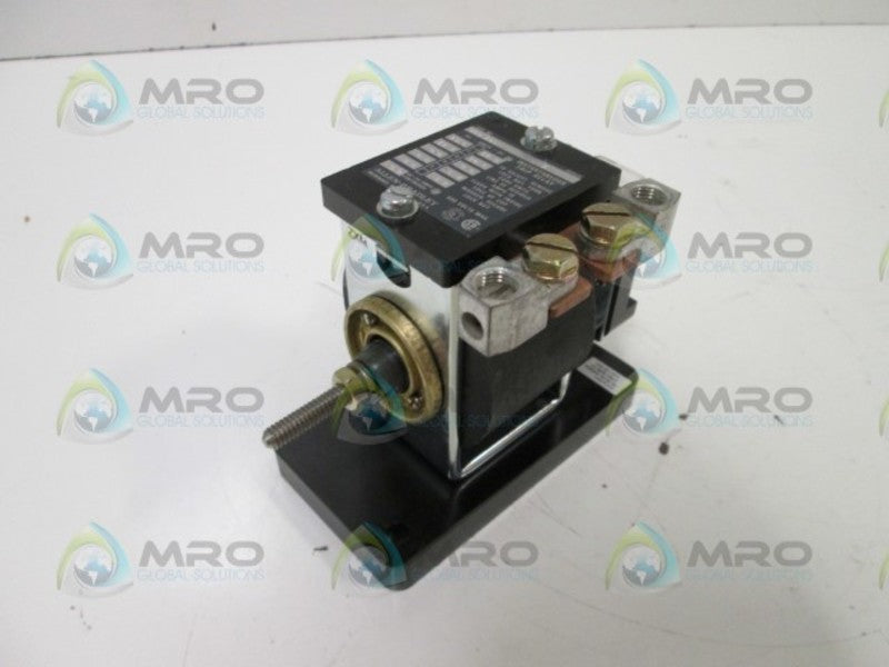 Allen Bradley 809A05E NSNP * GENUINE * AB 809 A05E