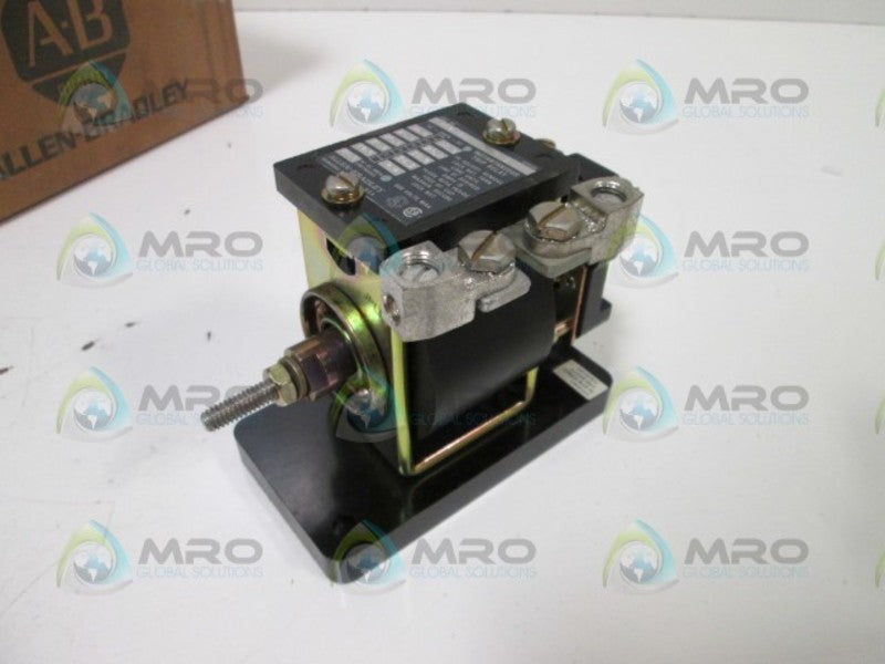 Allen Bradley 809A08E Instantaneous Trip Current Relay NSFP ** GENUINE ** AB 809 A08E