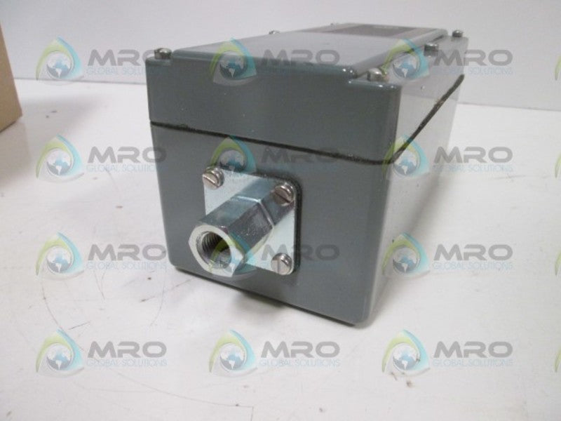 Allen Bradley 836C62JX221 NSFP * GENUINE * AB 836C 62JX221