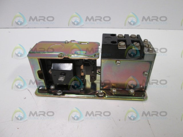 Allen Bradley 849ZOA32 NSNP * GENUINE * AB 849 ZOA32