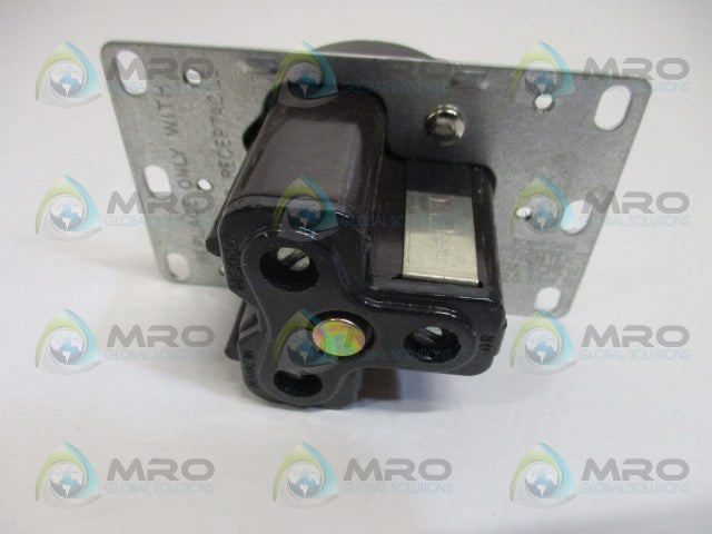 COOPER 1254-BOX FLUSH RECEPTACLE *NEW IN BOX*