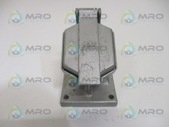 CROUSE-HINDS ENR5201 EXPLOSION-PROOF CONTROL ASSEMBLY COVER *USED*