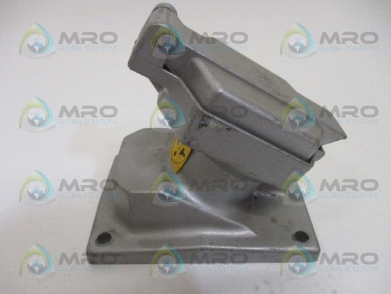 CROUSE-HINDS ENR5201 EXPLOSION-PROOF CONTROL ASSEMBLY COVER *USED*