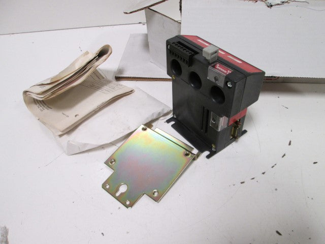 Cutler Hammer Eaton  IQ504B  NSFP ** GENUINE **  IQ5 04B