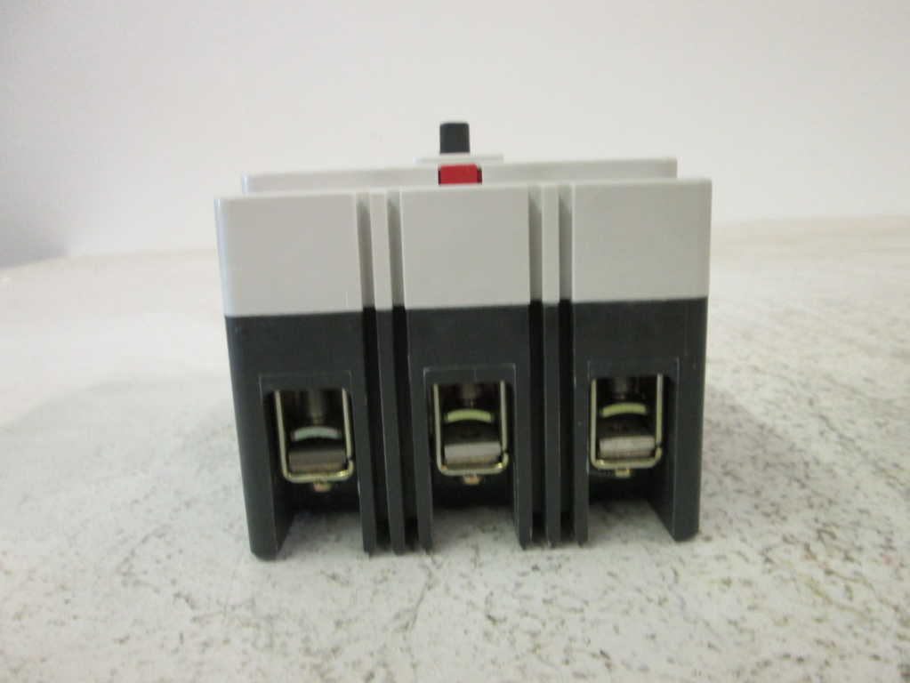Cutler Hammer HFD3040 NSFP * GENUINE * Eaton Westinghouse