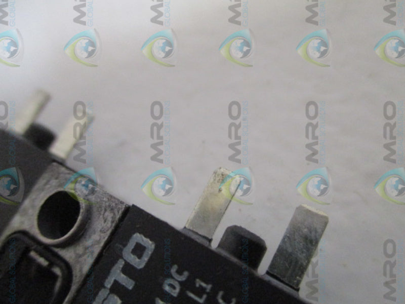 FESTO CPV10-M1H-2X3-GLS-M7 161416 SOLENOID VALVE *USED*