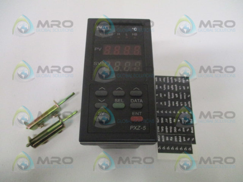 FUJI ELECTRIC PXZ5-TAY1-5V TEMPERATURE CONTROLLER *NEW IN BOX*