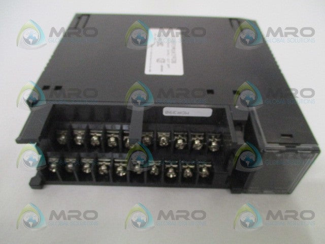 GE FANUC IC693MDR390B MIXED I/O 24VDC IN/RLY OUT MODULE *USED*