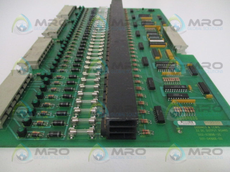 GIDDINGS & LEWIS 502-03898-00 PLC MODULE 32 DC OUTPUT BOARD *USED*