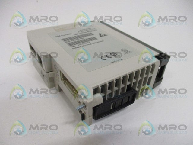 SCHNEIDER AEG TSX COMPACT DEP217/AS-BDEP-217 DISCRETE INPUT MODULE *NEW IN BOX*