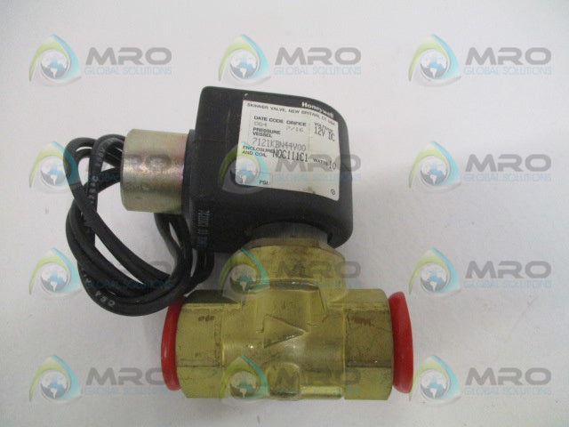 HONEYWELL 7121KBN44V00N0C111C1 SOLENOID VALVE *NEW IN BOX*