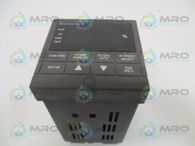 HONEYWELL UDC3000 VERSA-PRO DC300K-E-0A0-20-0000-0 TEMPERATURE CONTROLLER *USED*
