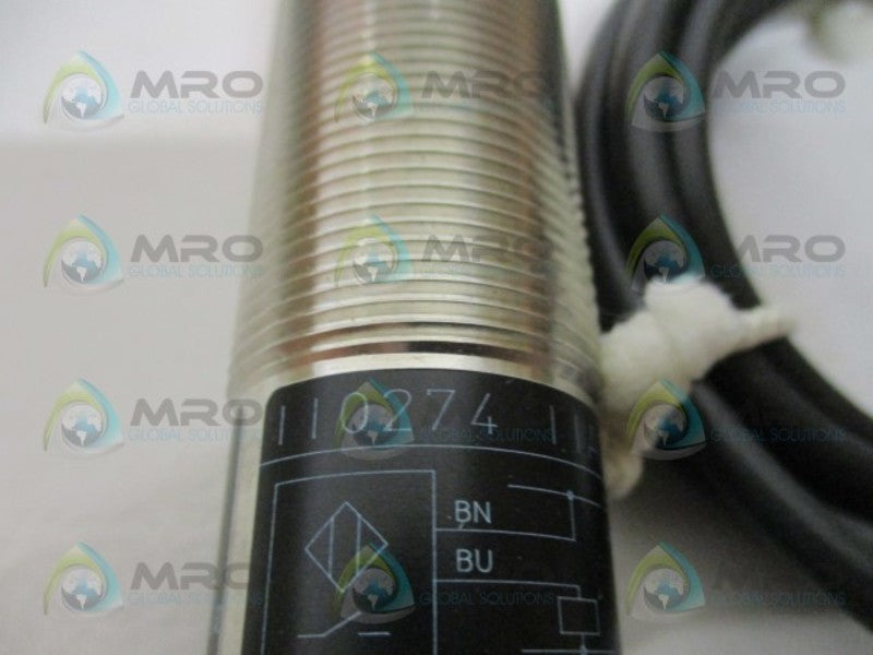 IFM EFECTOR II0274 PROXIMITY SENSOR *NEW IN BOX*
