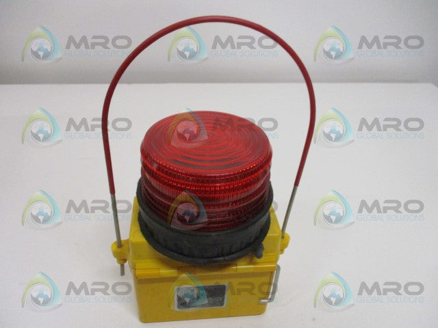 JULIAN MCDERMOTT STR-888-EMP7722-7AH-LVC-BH-RED RED DREDGE LIGHT *NEW NO BOX*