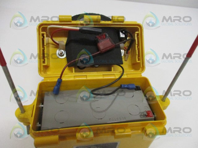 JULIAN MCDERMOTT STR-888-EMP7722-7AH-LVC-BH-RED RED DREDGE LIGHT *NEW NO BOX*