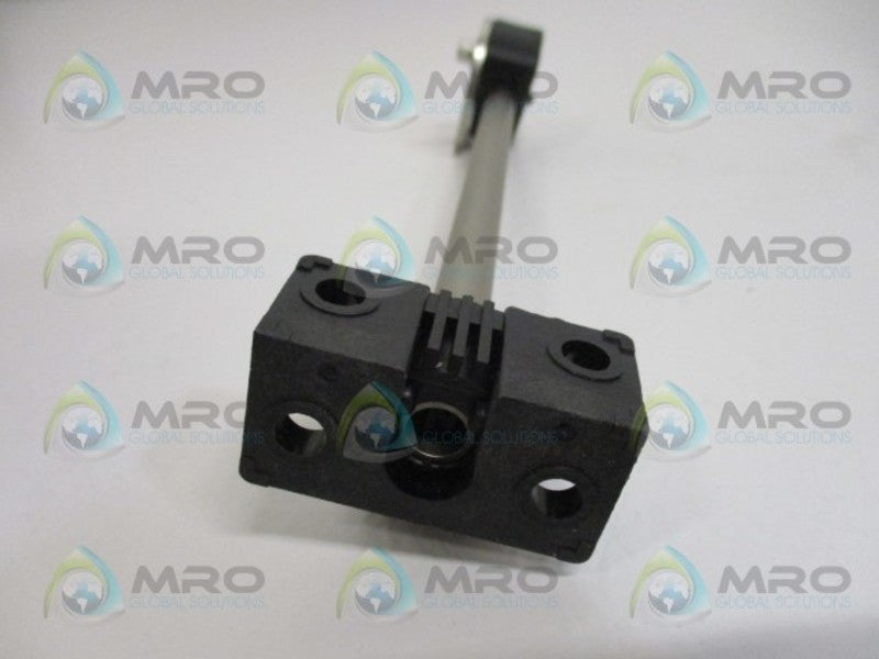 KEYENCE S-P01 FREE ADJUSTER SENSOR MOUNTING *NEW NO BOX*