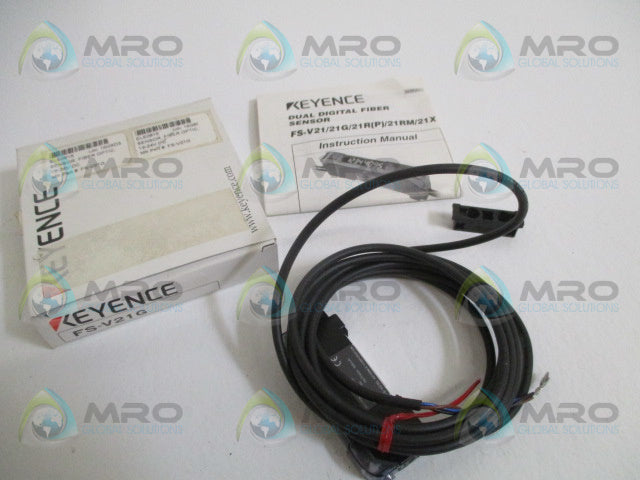 KEYENCE FS-V21G FIBER OPTIC SENSOR *NEW IN BOX*