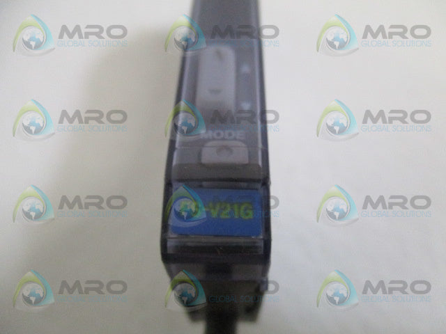 KEYENCE FS-V21G FIBER OPTIC SENSOR *NEW IN BOX*