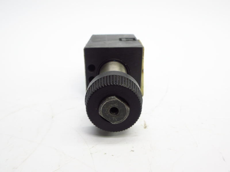 VICKERS DG4V3S2ALMUB560 02-109830 5000PSI UNMP