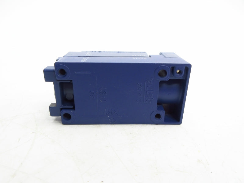 TELEMECANIQUE ZCKJ11H7 600V 3A NSNP