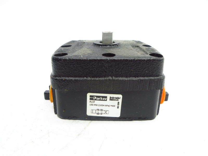 PARKER PL37 150PSI 3/8" NSMP