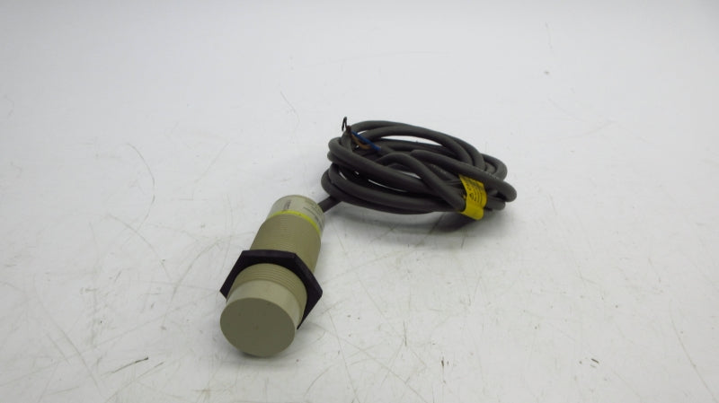 OMRON E2K-X15MY1 UNMP