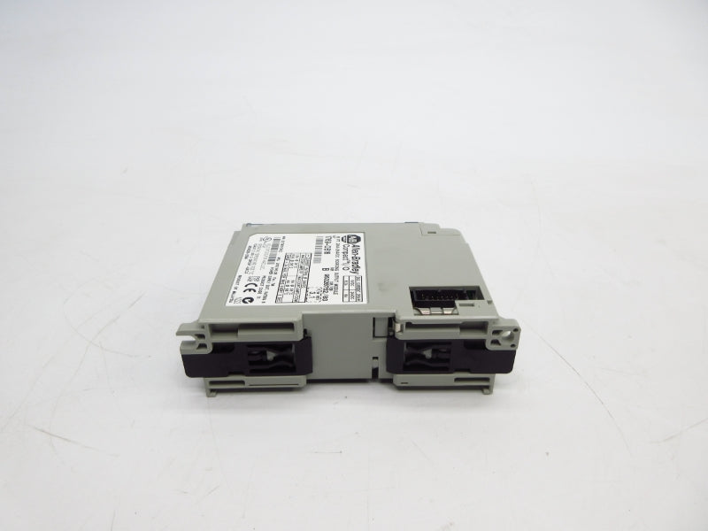 ALLEN BRADLEY 1769-OB16 SER. B 24VDC 8A F/W 3.1 NSNP