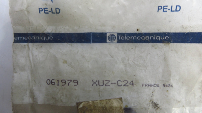 TELEMECANIQUE XUZ-C24 061979 NSMP