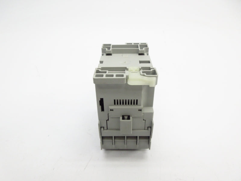 ALLEN BRADLEY 100-C23D10 SER. A 110/120V 20A (WH) NSMP