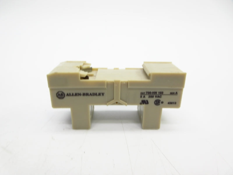 ALLEN BRADLEY 700-HN103 SER. A 250VAC 5A (BK/YL) NSMP