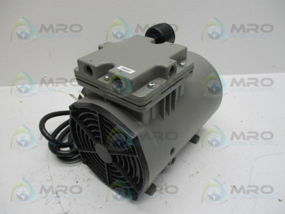 THOMAS INDUSTRIES 607CA32 COMPRESSOR * NEW NO BOX *