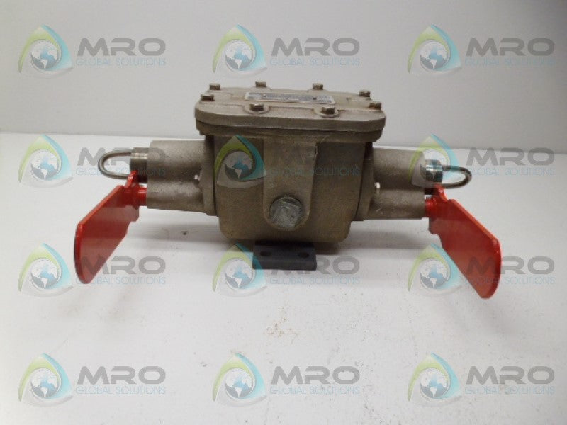 MATERIAL CONTROL PC-D2S SAFETY STOP SWITCH *USED*