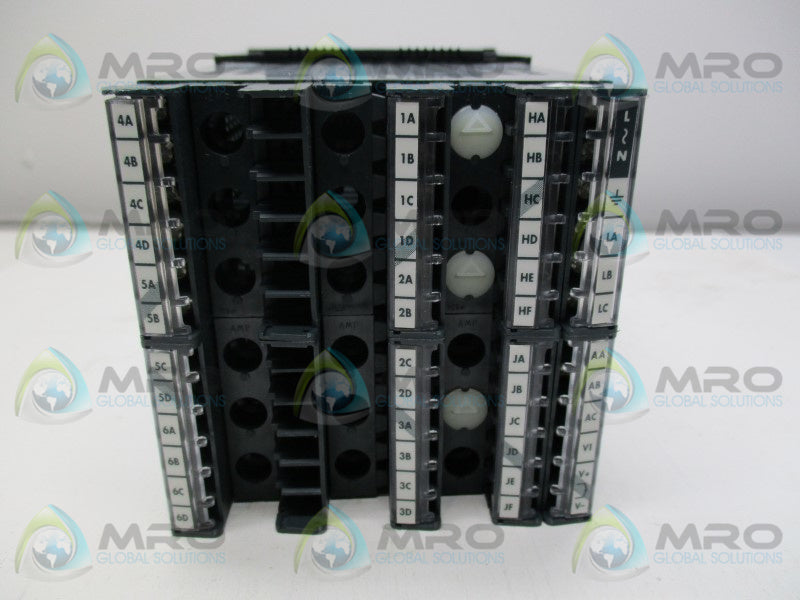 EUROTHERM 2404/CC/VH/XX/XX/XX/XX/XX/XX/XX TEMPERATURE CONTROLLER  NSMP