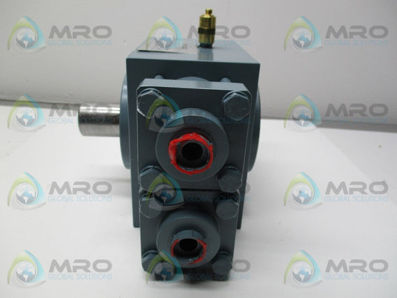 MOOG H37-100-00-ESX-MS14-RKS-N HYDRAULIC ROTARY ACTUATOR * NEW NO BOX *